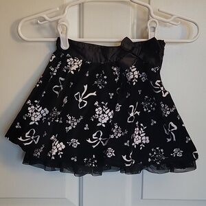 Beautiful Carters 3T girls skirt, black and white, layered, feels like velvet.